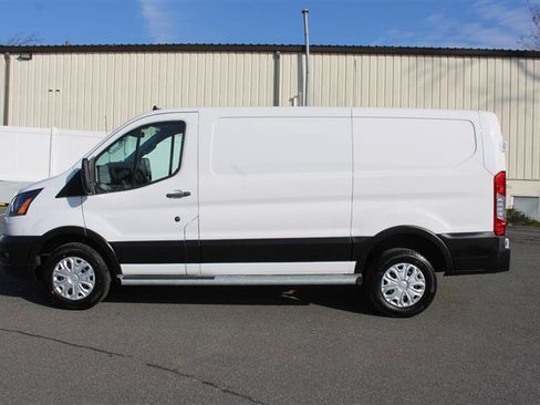 Used 2024 Ford Transit 250 Low Roof w/ Exterior Upgrade Package image 5