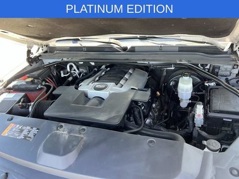 Used 2020 Cadillac Escalade Platinum AWD/4WD image 10