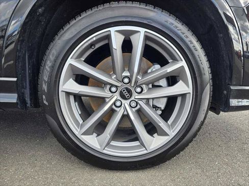 Used 2025 Audi Q3 2.0T Premium w/ Black Optic Sport Package AWD/4WD image 9