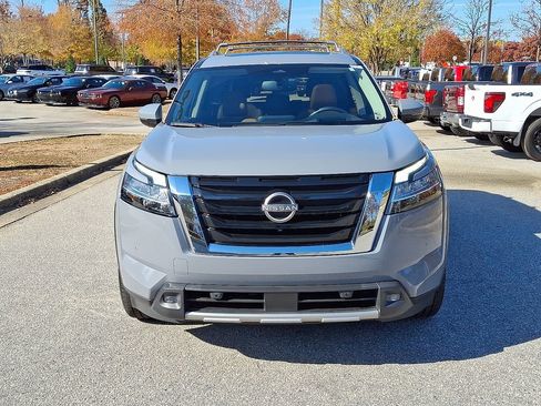 Used 2022 Nissan Pathfinder Platinum w/ Cargo Package image 2