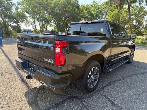 Used 2024 Chevrolet Silverado 1500 High Country w/ Technology Package AWD/4WD image 6