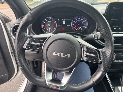 Used 2022 Kia Forte GT-Line w/ GT-Line Premium Package image 10