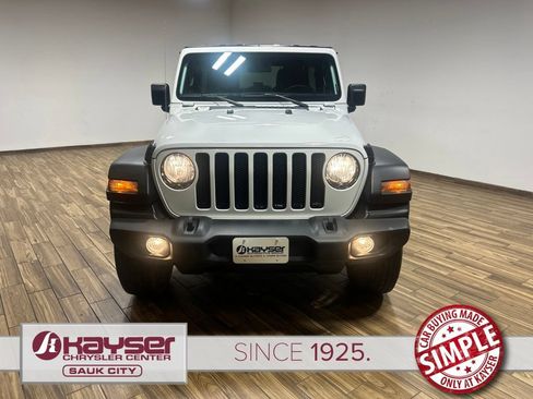 Used 2023 Jeep Wrangler Unlimited Sport AWD/4WD image 3