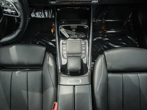 Certified 2023 Mercedes-Benz GLB 250 4MATIC image 27