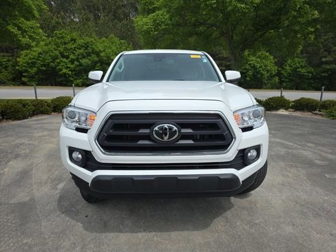 Used 2023 Toyota Tacoma SR5 w/ Technology Package RWD image 10