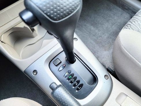 Used 2002 Toyota RAV4 2WD image 7