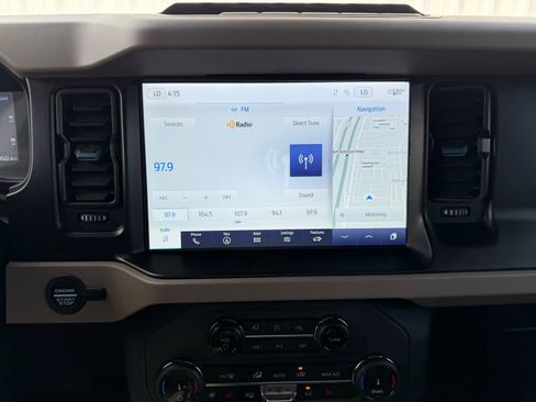 Used 2022 Ford Bronco Wildtrak AWD/4WD image 16