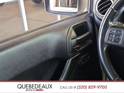 Used 2015 Jeep Wrangler Unlimited Rubicon w/ Dual Top Group AWD/4WD image 23
