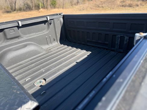 Used 2018 Chevrolet Silverado 3500 High Country w/ Duramax Plus Package image 12