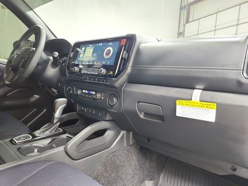 Used 2026 Nissan Frontier SV w/ All-Weather Content Package AWD/4WD image 40