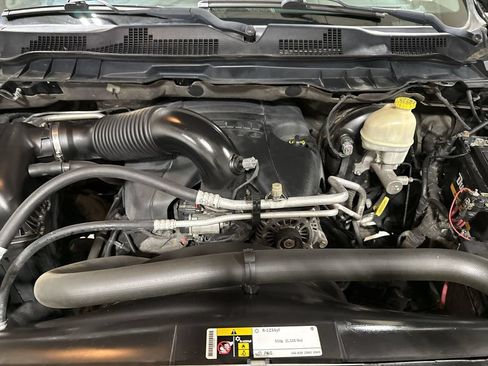 Used 2014 RAM 1500 Laramie w/ Convenience Group AWD/4WD image 24