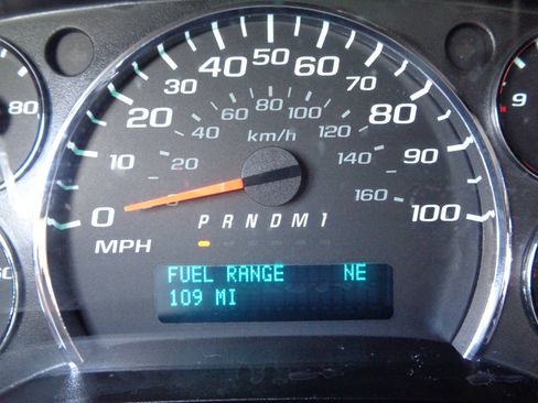 Used 2018 Chevrolet Express 3500 LS RWD image 41