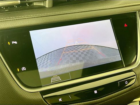 Used 2020 Cadillac XT5 Premium Luxury image 13