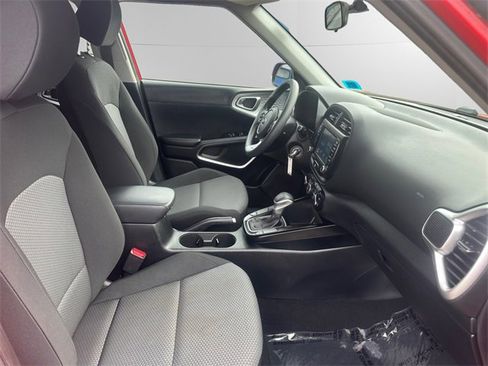 Used 2021 Kia Soul LX image 15