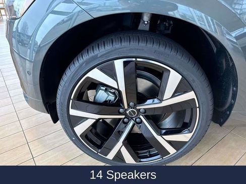 New 2026 Volvo XC60 T8 Ultra image 4