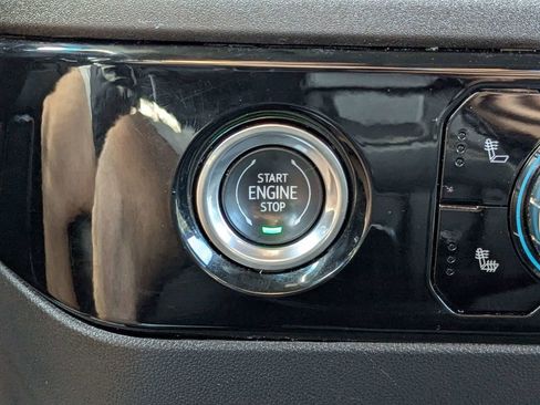 Used 2024 GMC Sierra 1500 SLE image 29