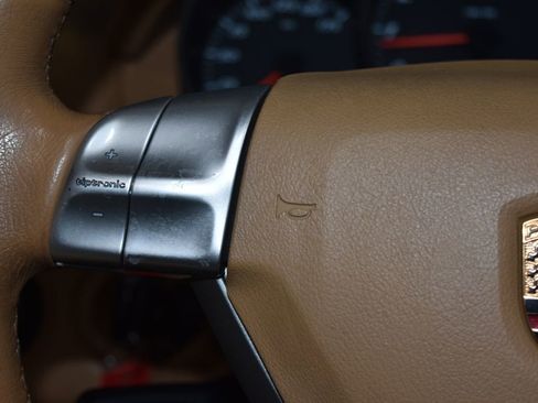 Used 2006 Porsche Boxster image 10