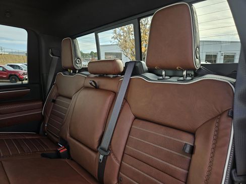 New 2026 GMC Sierra 2500 Denali Ultimate image 21