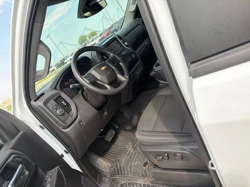 Used 2026 Chevrolet Silverado 1500 Custom w/ LPO, Dark Essentials Package RWD image 21