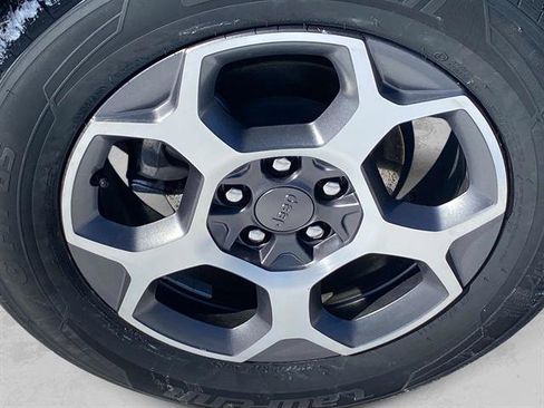 Used 2022 Jeep Compass Trailhawk w/ Trailhawk Convenience Group image 31