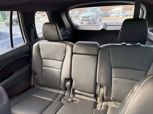 Used 2023 Honda Passport EX-L image 8