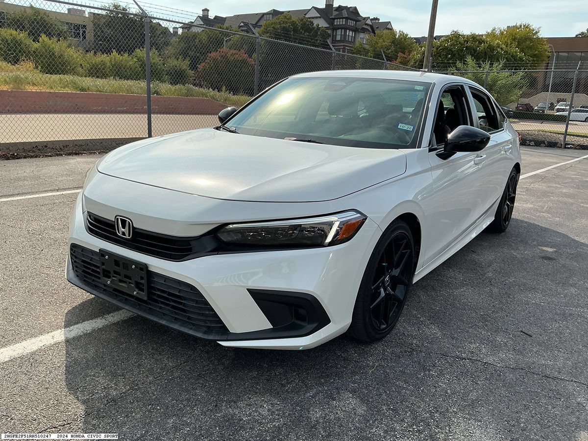 Used 2024 Honda Civic Sport image 4