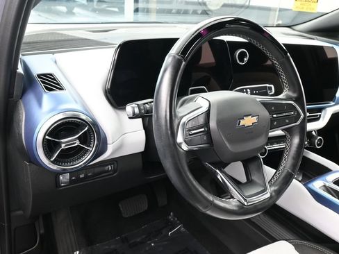 Used 2024 Chevrolet Equinox EV LT w/ Active Safety Package 3 FWD image 15