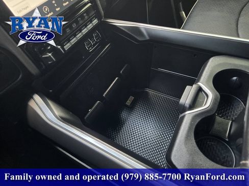 Used 2022 RAM 3500 Laramie AWD/4WD image 16