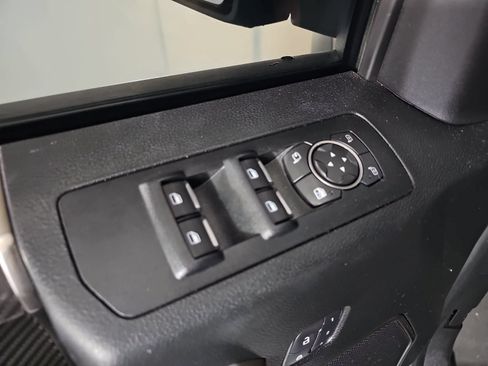 Used 2018 Ford F150 Raptor w/ Equipment Group 802A Luxury AWD/4WD image 25
