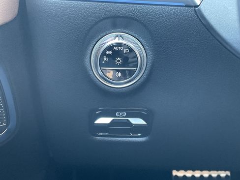 New 2026 Mercedes-Benz CLE 300 4MATIC Cabriolet image 31