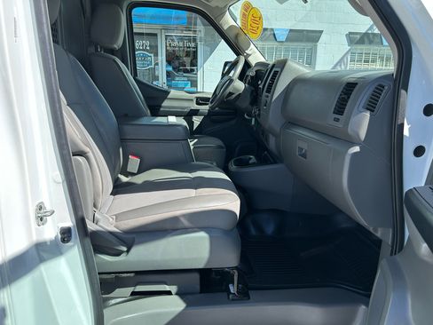 Used 2020 Nissan NV 2500 S image 13