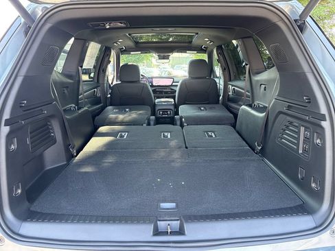 New 2026 Buick Enclave Avenir w/ Super Cruise Package FWD image 47