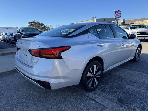 Used 2022 Nissan Altima 2.5 SV image 9