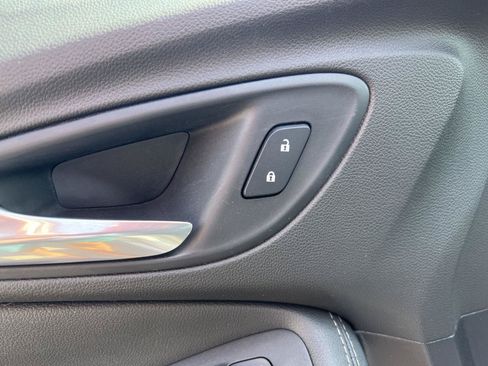 Used 2020 Buick Encore GX Select w/ Advanced Technology Package FWD image 15