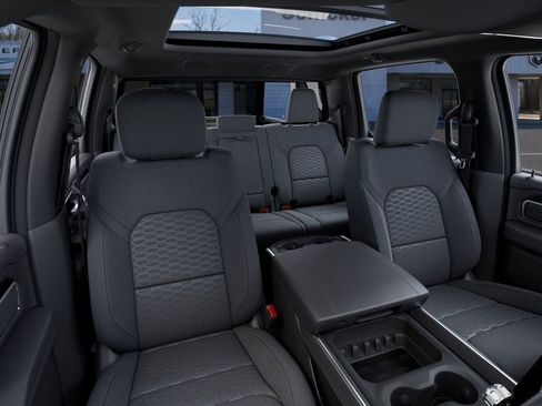 New 2026 RAM 1500 Big Horn AWD/4WD image 17