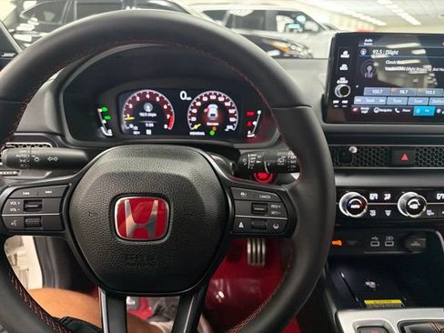 Used 2025 Honda Civic Type R image 16