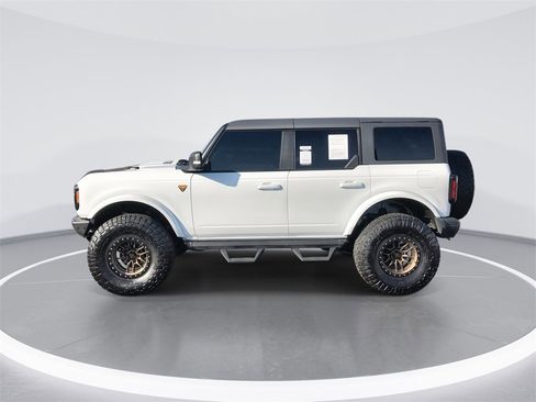 Used 2022 Ford Bronco Badlands image 5