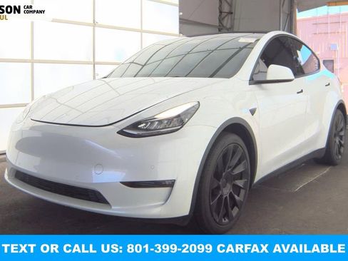 Used 2022 Tesla Model Y Long Range AWD/4WD image 1