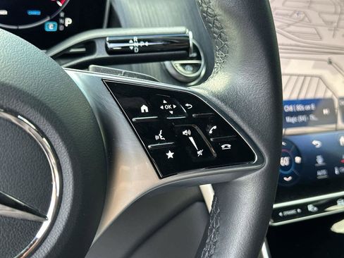 Used 2024 Mercedes-Benz GLC 300 image 25