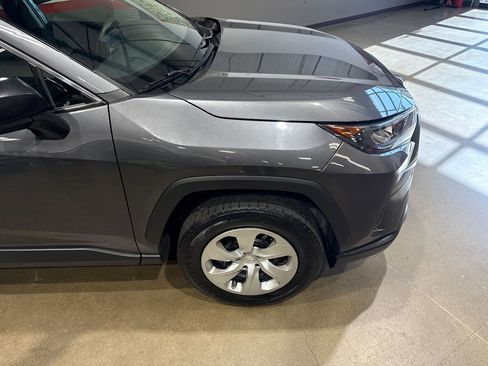 Used 2021 Toyota RAV4 LE image 28