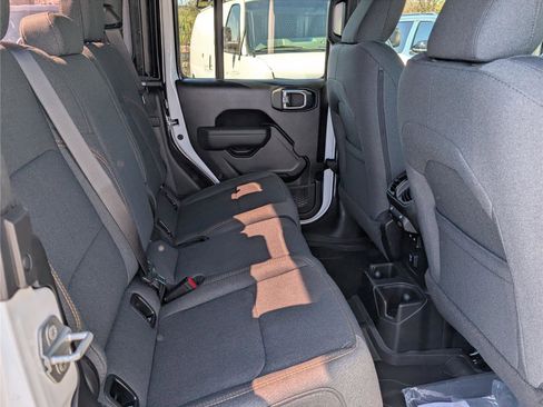 New 2026 Jeep Gladiator Willys image 7