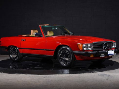 Used 1988 Mercedes-Benz 560 SL 560 SL image 2