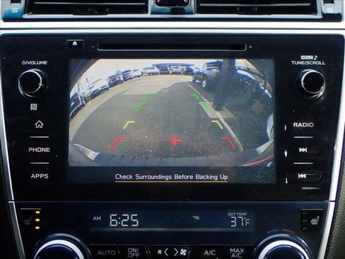 Used 2018 Subaru Outback 2.5i Premium image 17