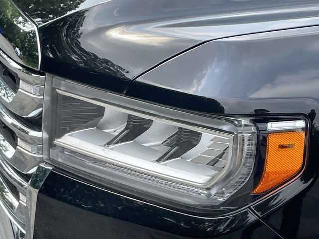 Certified 2023 GMC Acadia SLE w/ Driver Convenience Package AWD/4WD image 9