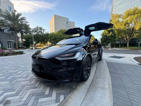 Used 2021 Tesla Model X Long Range image 5