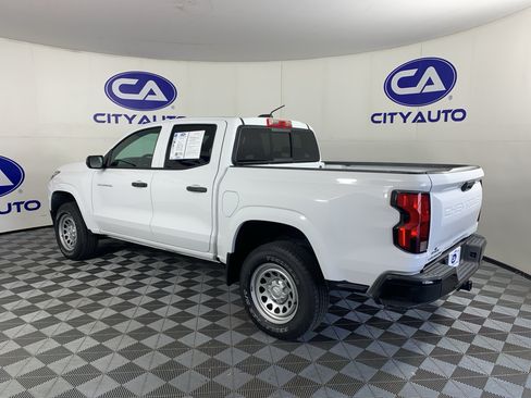 Used 2023 Chevrolet Colorado W/T RWD image 5