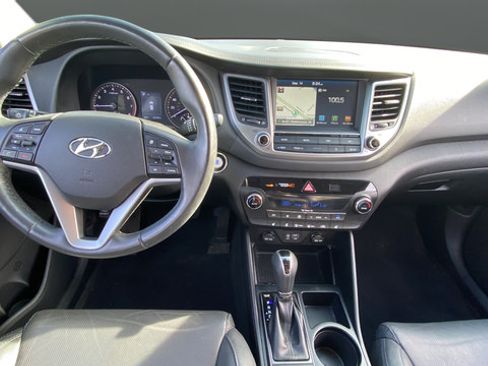 Used 2018 Hyundai Tucson Limited AWD/4WD image 11