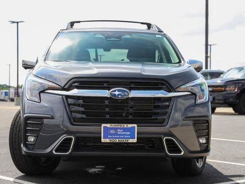 Used 2023 Subaru Ascent Touring AWD/4WD image 2