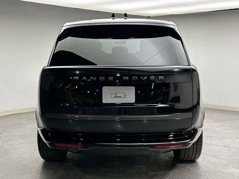 Certified 2025 Land Rover Range Rover SE image 12