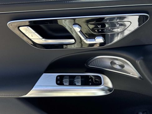 New 2026 Mercedes-Benz E 53 AMG e 4MATIC Sedan image 12